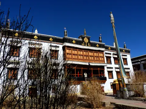 Ladakh for International Travellers — Kashmir Tour Plan