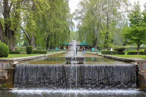 Budget Honeymoon Kashmir — Kashmir Tour Plan