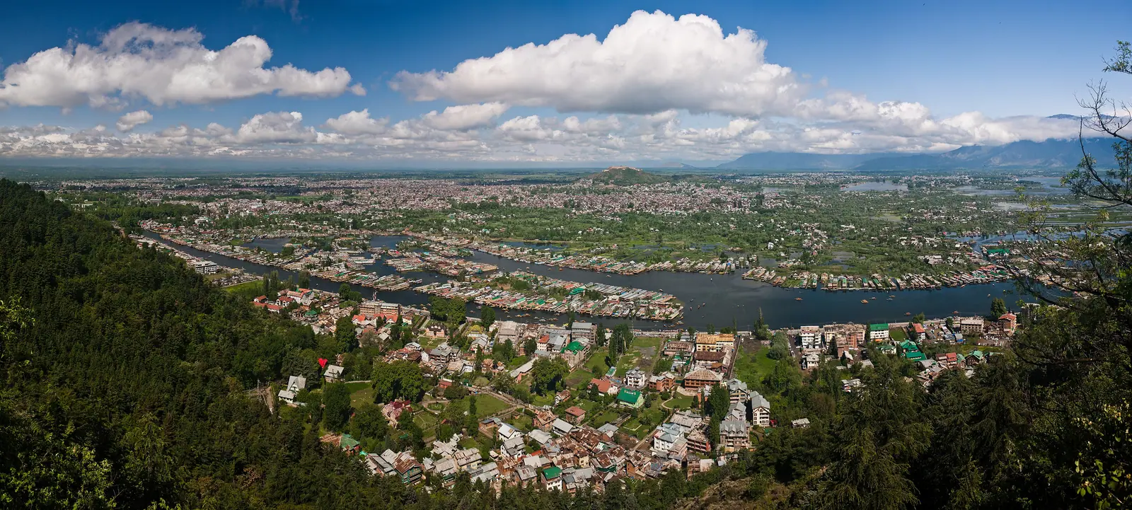 Photo of Srinagar pano