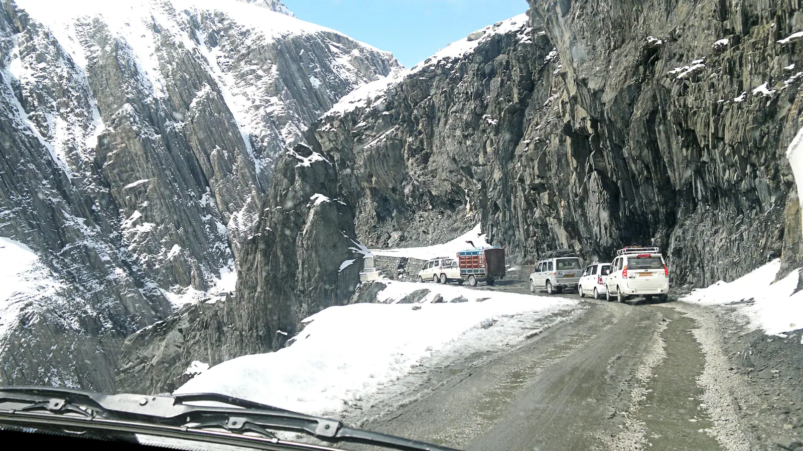 Zoji La - Jammu And Kasmir